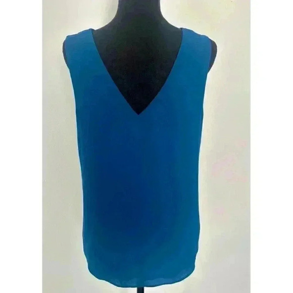 Lilly Pulitzer Florin Sleeveless V-Neck Top Navy Size Small - Picture 6 of 7